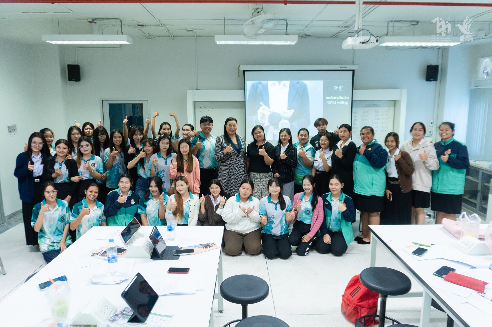 วันนี้ ( 3 สิงหาคม 2569 ) สาขาวิชาอนามัยสิ่งแวดล้อม คณะสาธารณสุขศาสตร์ มหาวิทยาลัยราชภัฏนครราชสีมา จัดกิจกรรมพัฒนาศึกยภาพนักศึกษา การฝึกอบรมเชิงปฏิบัติการ หัวข้อ “การเขียนข่าว บุคลิกภาพ และการพูดเพื่อการประชาสัมพันธ์”